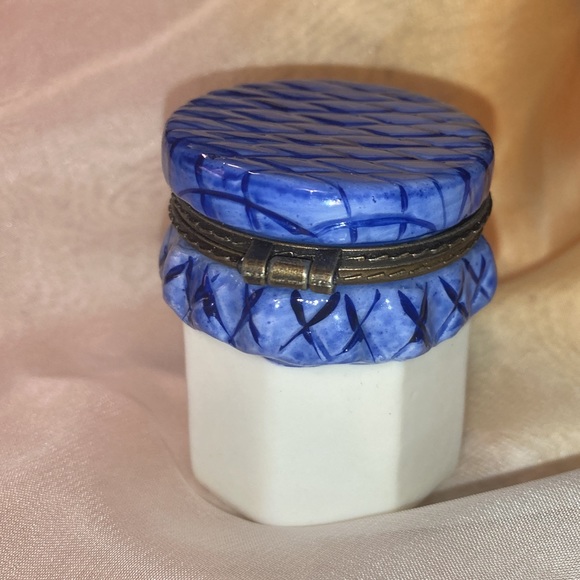 NEW APPLES JAM JAR HINGED CERAMIC TRINKET BOX - UNSIGNED  - NEW WITHOUT TAG - Picture 5 of 12